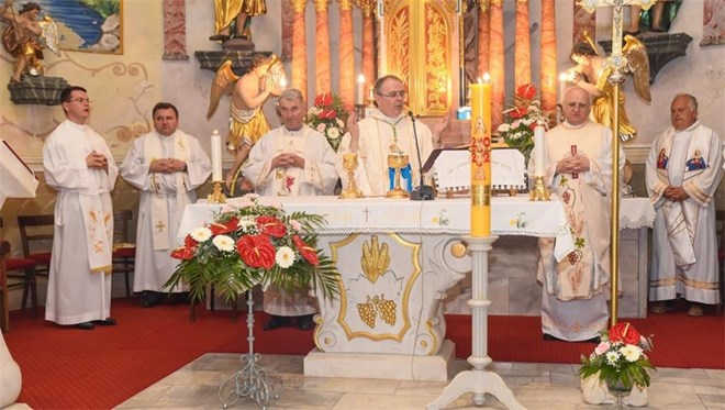 Dvjestota obljetnica posvećenja župne crkve svetog Petra apostola u Petrijancu 